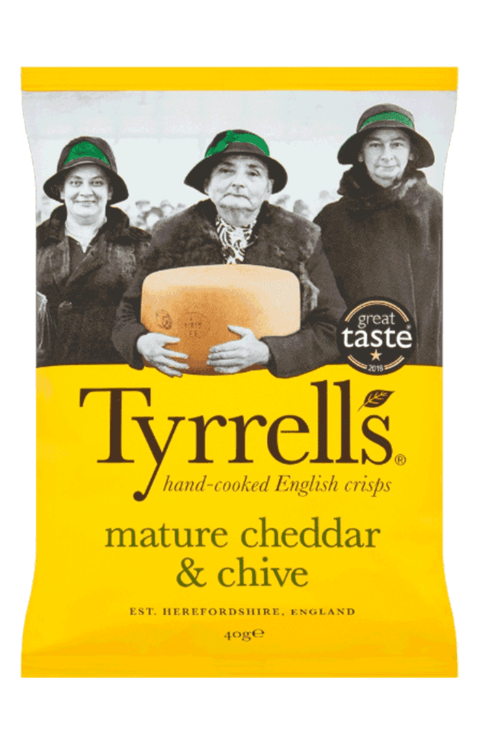 Tyrrells Mature Cheddar & Chive Crisps 40g